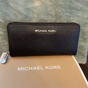 Michael Kors wallet (still available!)